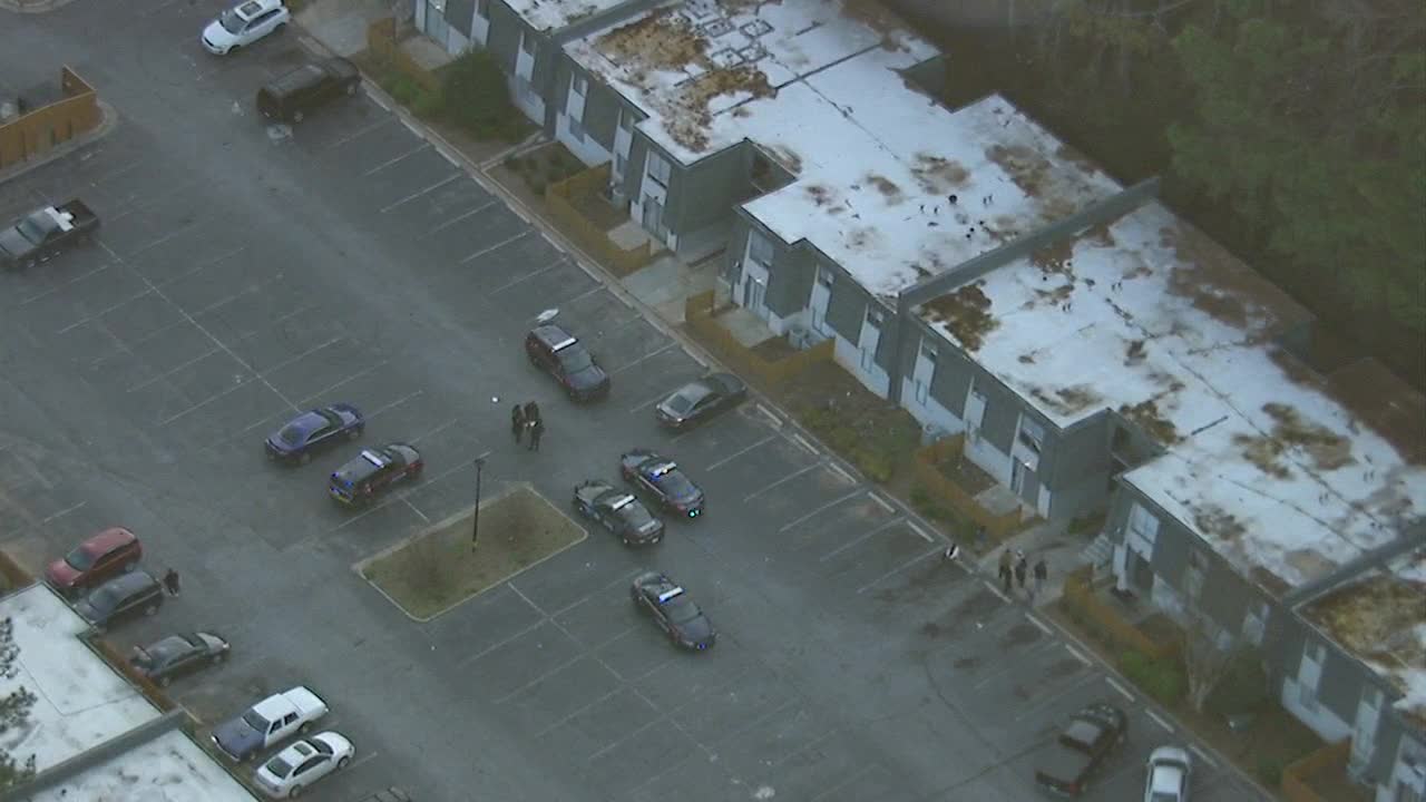 Atlanta shooting leaves woman critically injured along Continental Colony Parkway - Vimarsana News
