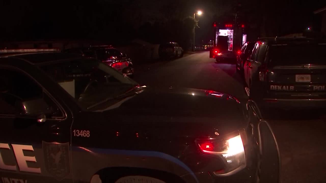 Woman Baby Safe After Overnight Swat Standoff At Dekalb County Home Woman Baby Safe After Overnight Swat Standoff At Dekalb County Home