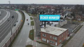 New billboards say 'Decker Reported' and corrects Lions record after Cowboys controversy