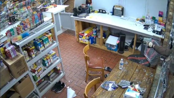 'Where's the money bag at?': Violent Floyd County robbery caught on camera