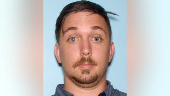 Man wanted in Floyd County for possession of child porn, sexual exploitation