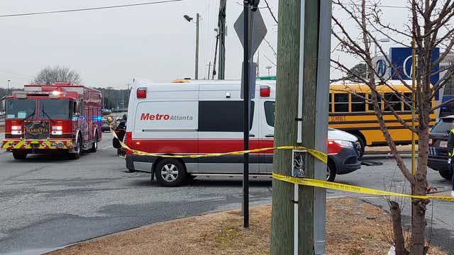 Suspected armed robber strikes school bus along Cobb Parkway attempting to flee buyer, officers