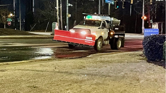 Georgia weather: Cold snap bursts pipes, causes crashes in metro Atlanta