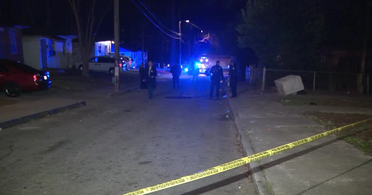 Woman hospitalized in shooting at NW Atlanta home | FOX 5 Atlanta