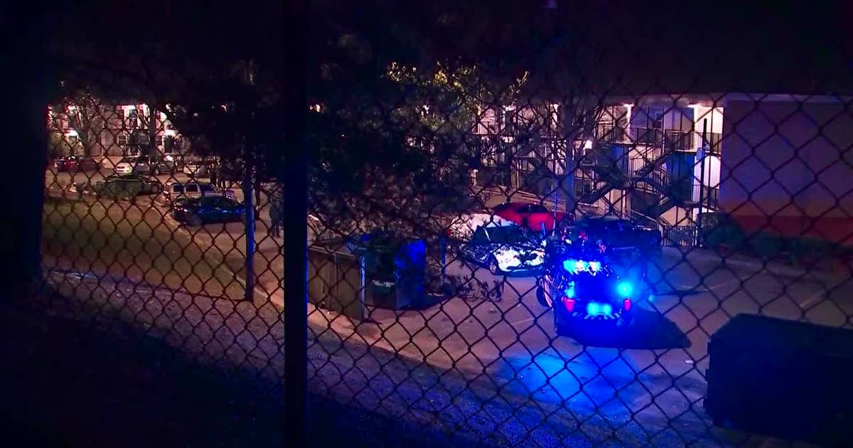 Police investigating deadly shooting at NW Atlanta apartment complex ...