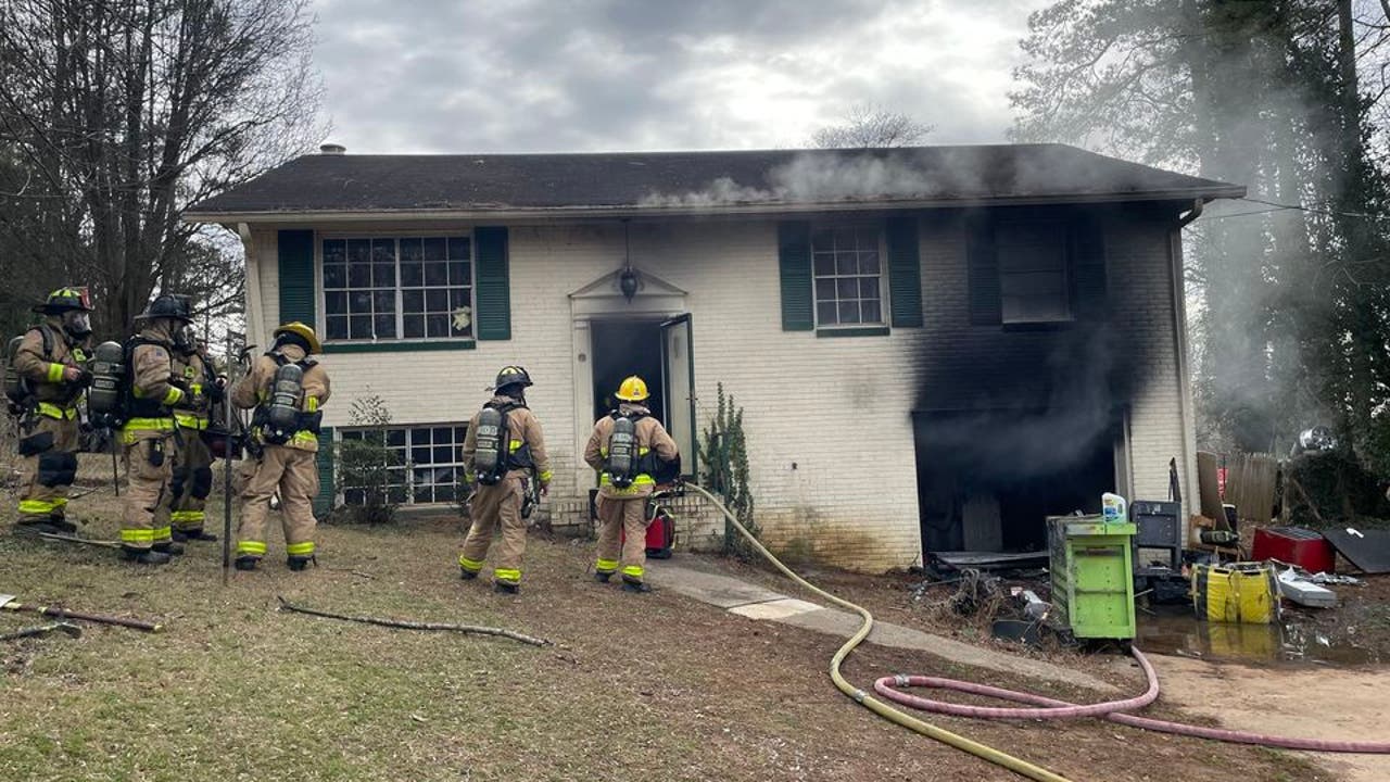 House catches fire Monday in Cobb County | FOX 5 Atlanta