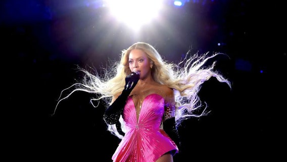 Beyoncé announces $500K fund for cosmetology students, salons