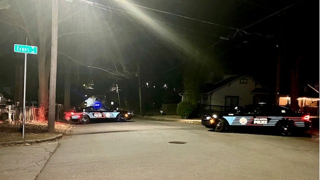 Man caught breaking into SW Atlanta home as officers chased different suspect, police say
