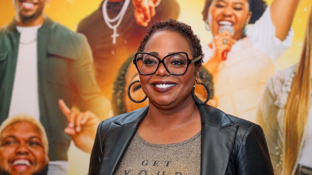 Actress, comedian Cocoa Brown loses Fayetteville home to fire