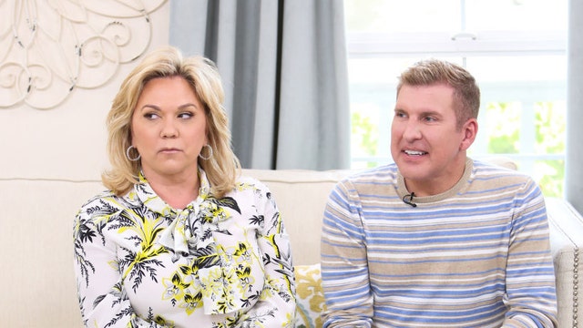 Todd and Julie Chrisley: Federal government moves to seize couple's $1M settlement