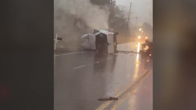 Sonoraville High School football player saves 2 from fiery wreck