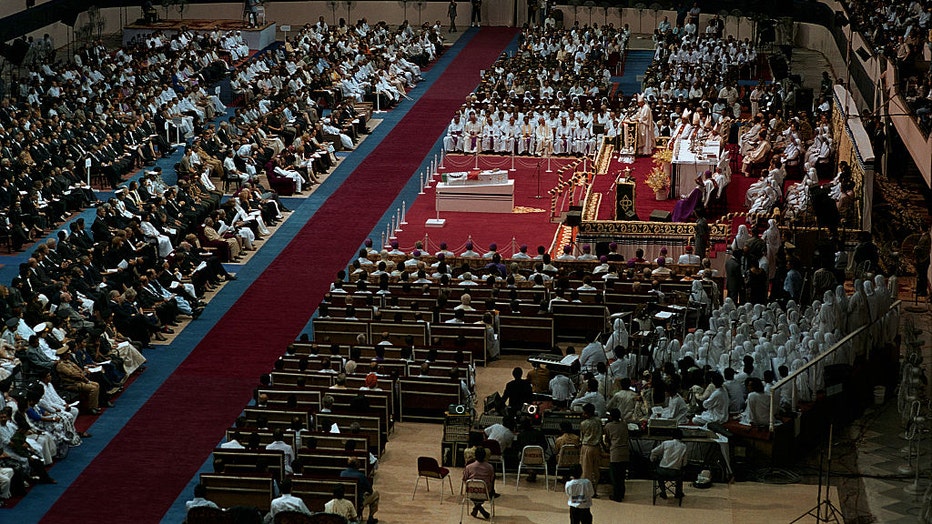 Mother-Teresa-funeral.jpg