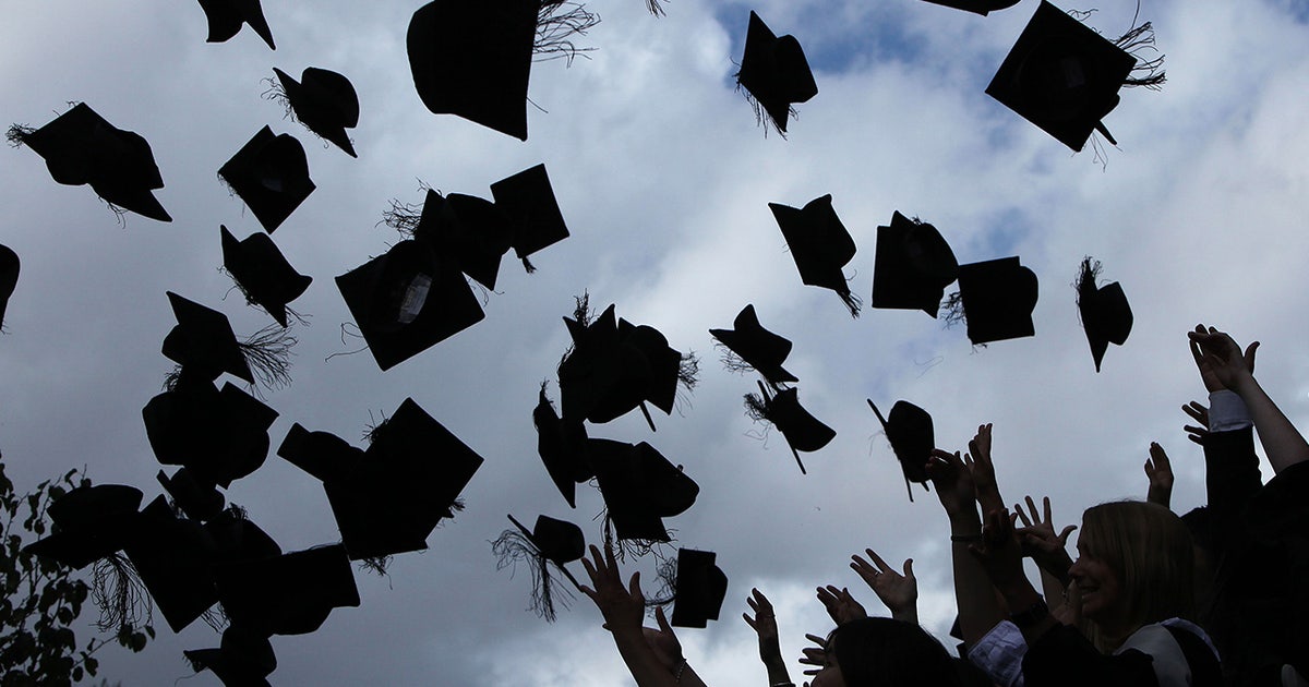 Georgia colleges waive application fees for seniors in November | FOX 5 ...