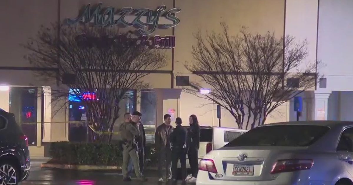 'Unruly' patron with gun shot inside Roswell bar by police: GBI | FOX 5 ...