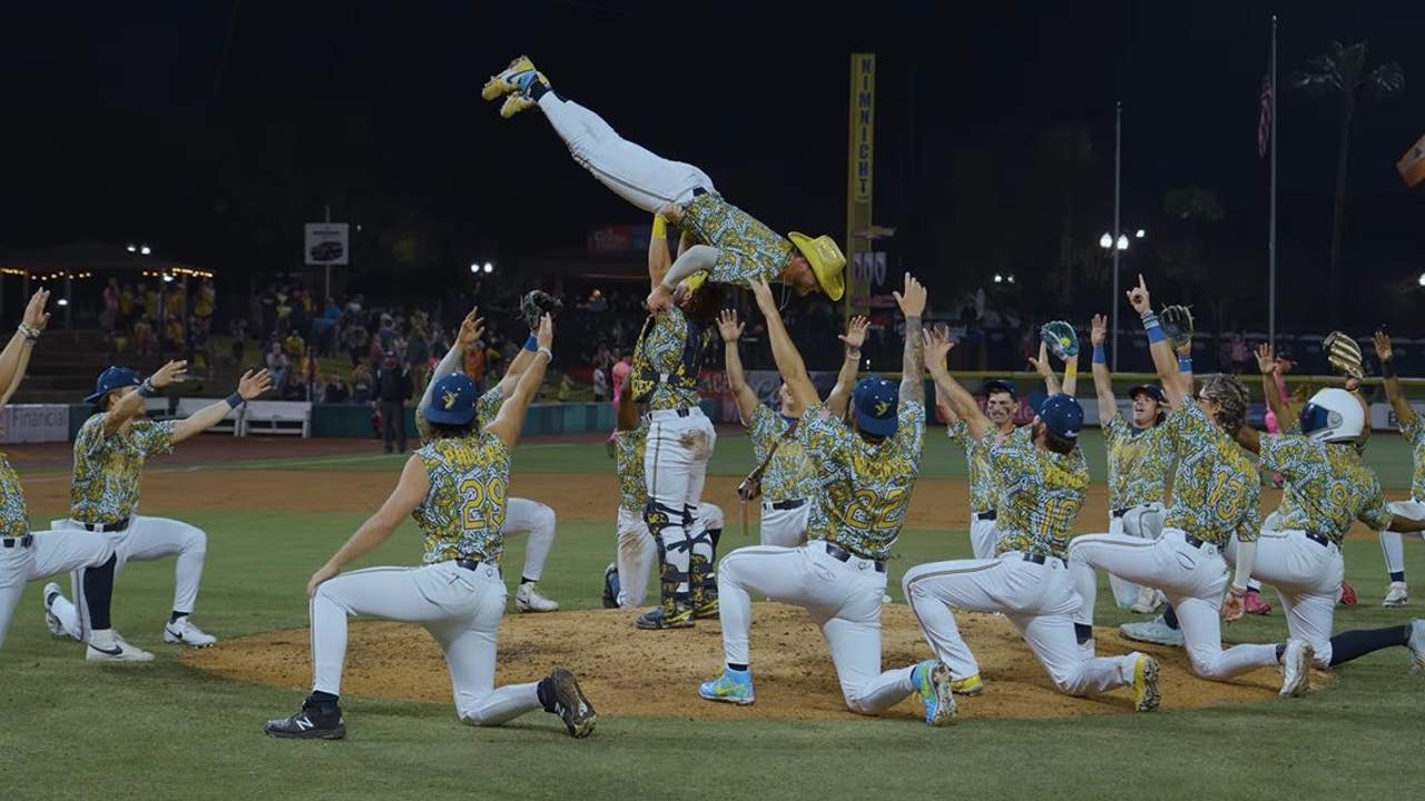 Savannah Bananas 'Dirty Dancing' video FOX 5 Atlanta