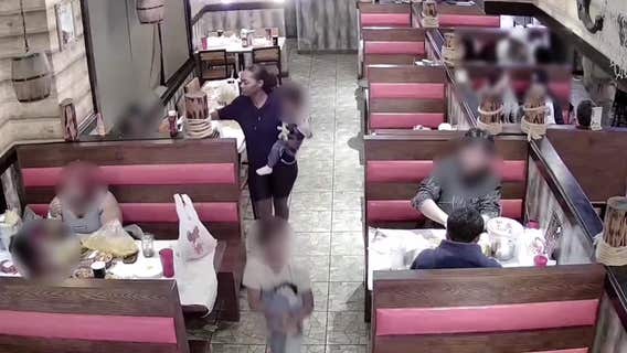 Police: Video shows woman encourage child to snatch purse from Newnan Juicy Crab