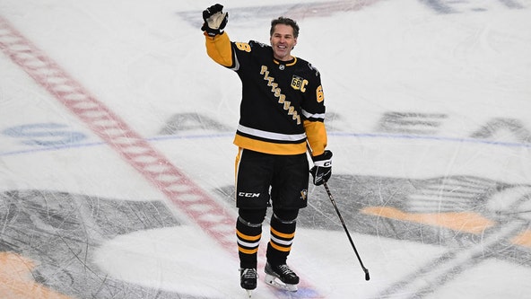 Shipment of Jaromír Jágr bobbleheads stolen, postponing giveaway