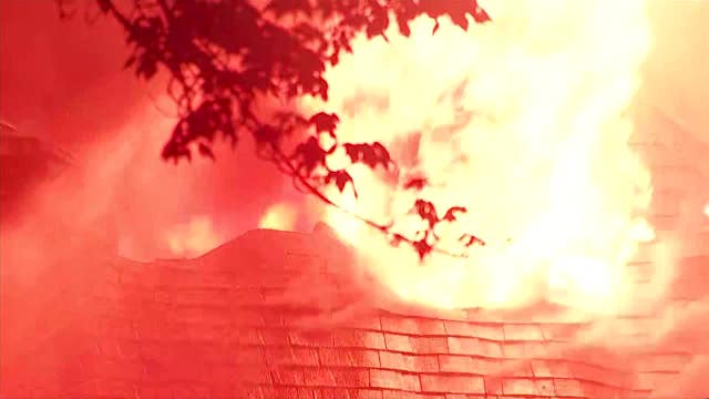 Family escapes burning home in Sandy Springs