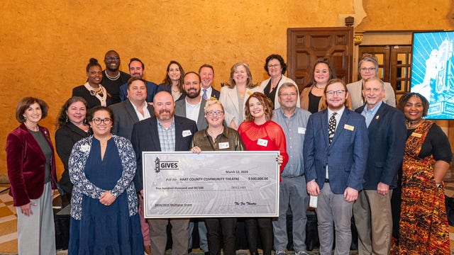 Fox Theatre launches Fox Gives: Historic venue awards $500K to community theater