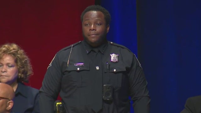 Atlanta officer who help people during LaVista Walk fire honored by mayor