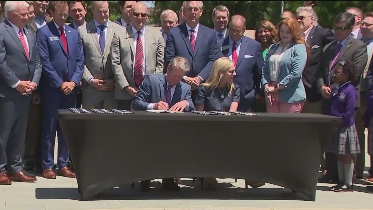 Kemp Signs Georgia School Voucher Bill Amid Controversy | FOX 5 Atlanta