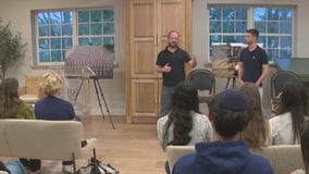 Israeli soldiers stop at Chabad Emory as part of North American tour