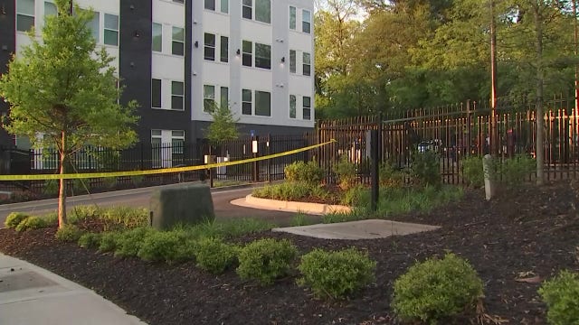 47-year-old man found shot to death at southwest Atlanta apartments