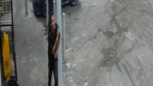 Man wanted for assaulting, robbing 81-year-old at store in SW Atlanta