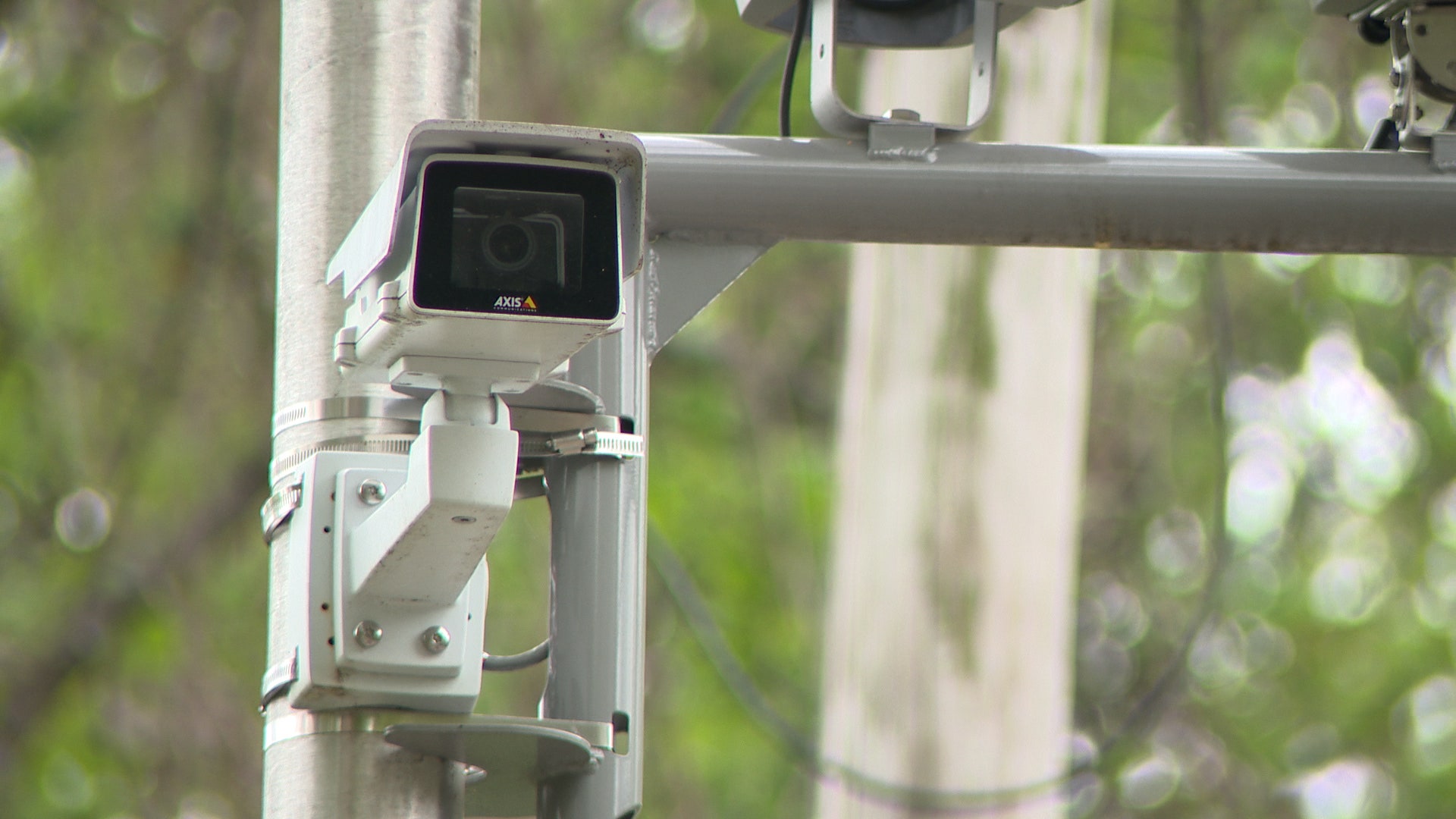 New speed cameras active at Dallas Elementary School