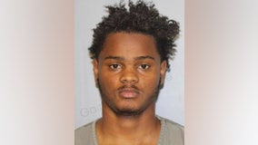 19-year-old charged with deadly shooting of teen at Gainesville apartments