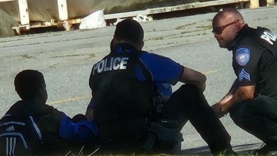 Alpharetta officers praised for compassionate handling of child in crisis on busy roadway