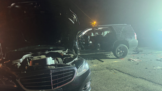 3 injured on I-75NB after SUV hits tow truck helping disabled car