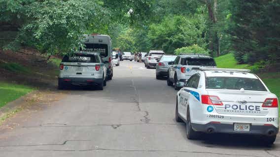 Teen calls police on step-dad with gun, Gwinnett County police say