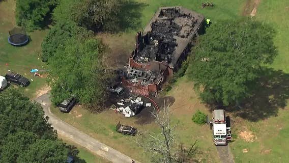 Coweta County fatal fire: Newnan police accepting gift cards for family