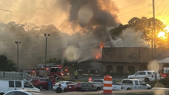 Sonny's BBQ in Lawrenceville reopens after lightning fire
