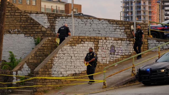 Man beaten to death near Peters Street, Ted Turner Drive, Atlanta police say