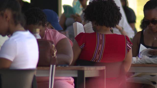 Silent Book Club trend growing popular in Atlanta