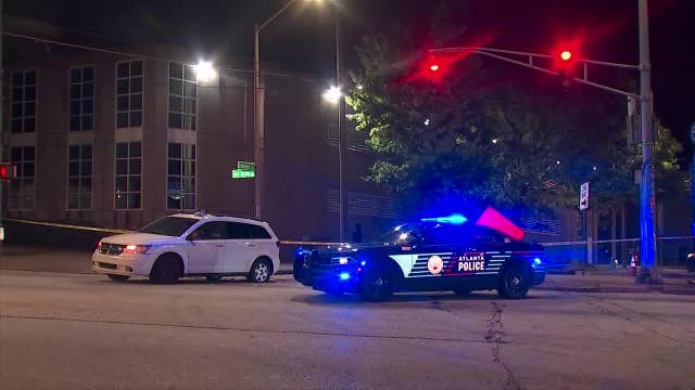 Man arrested after overnight deadly stabbing in Downtown Atlanta
