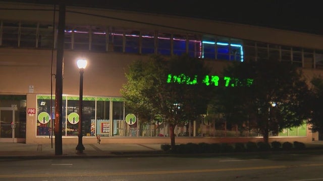 Atlanta officer injured in fight with attempted burglary suspect