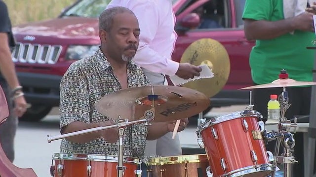 Large crowd turns out for free Pittsburgh Jazz Festival in SW Atlanta