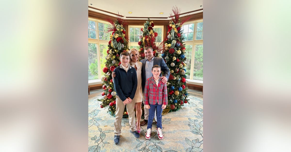 5 members of Georgia family killed when small plane crashes in New York ...