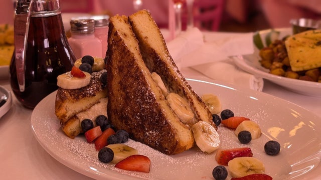Georgia’s 'all-pink' café makes brunch a daily occasion