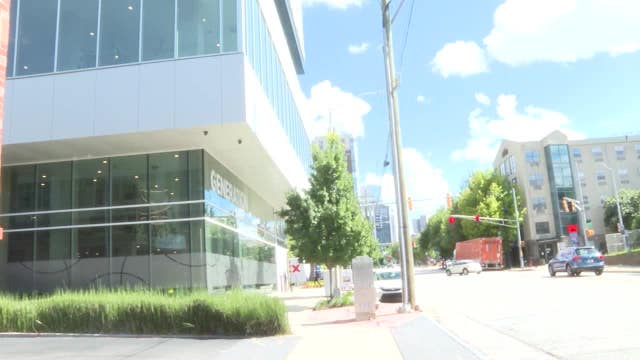 Atlanta luxury high-rise residents grapple with ongoing water issue