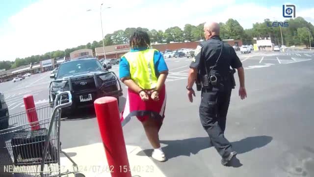 Newnan Kroger worker arrested, accused of giving family, friends 5-finger discount
