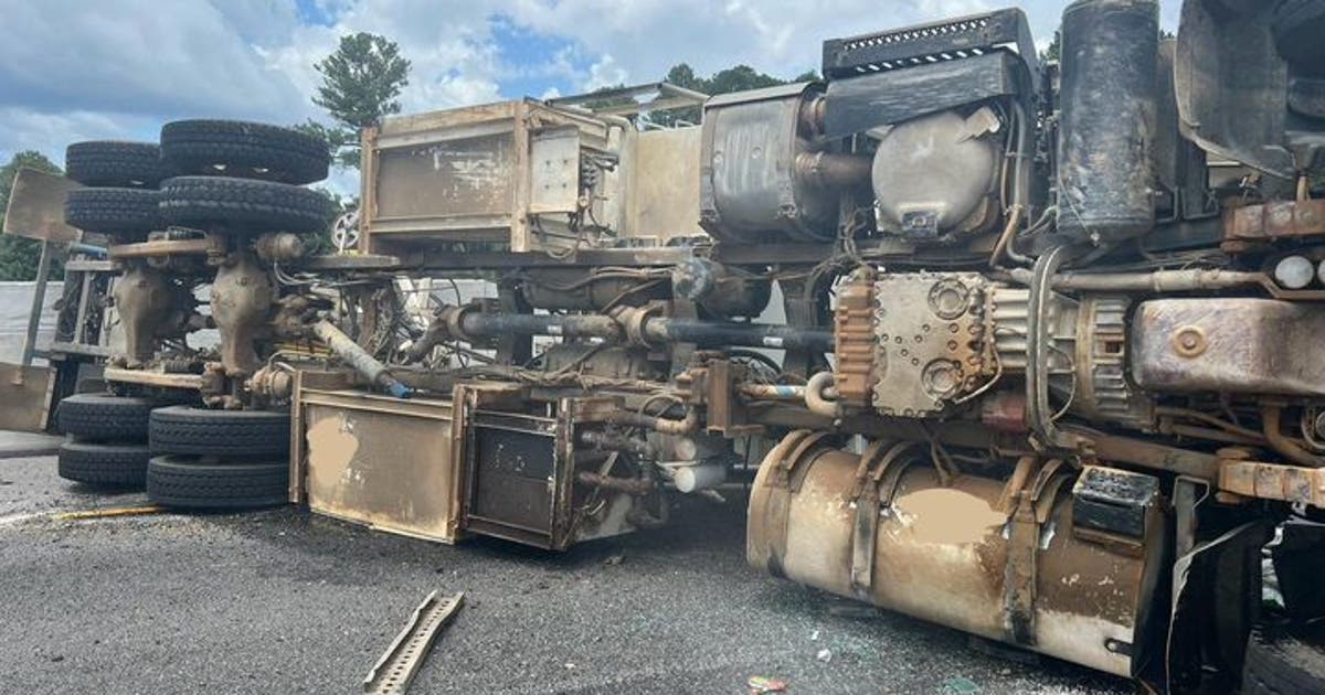 Tractor trailer crash involving explosives shuts down all lanes on I-85 ...