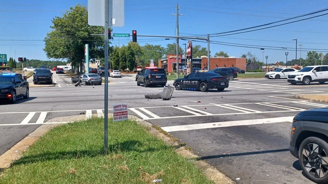 MARTA bus driver hit by car as he boards bus in Stockbridge