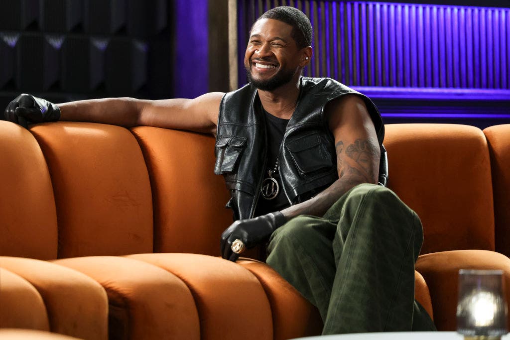 Usher hiring paid interns for upcoming tour