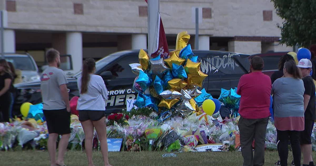 Apalachee High School organizes private vigil for mourners | FOX 5 Atlanta
