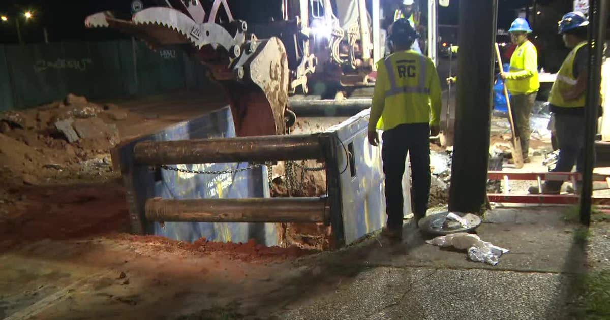 Water main break near Moury Avenue, Jonesboro Road repaired | FOX 5 Atlanta