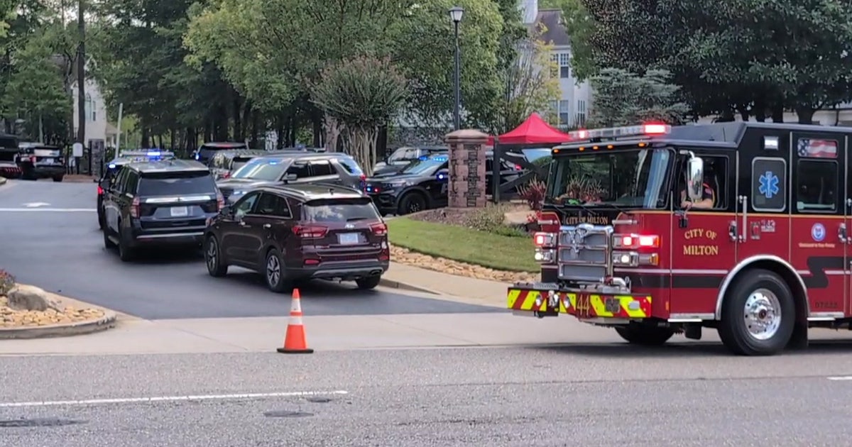 SWAT situation ends 'peacefully' at Alpharetta apartment complex | FOX ...